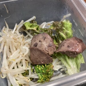 鶏レバーと青唐辛子のピリ辛炒め